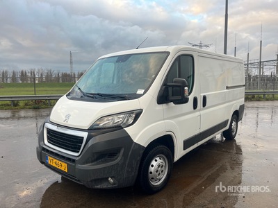 Peugeot Boxer 4x2 Van Truck