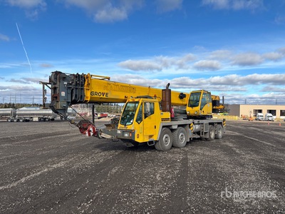 2013 Grove TMS800E 160000 lb 8x4 Hydraulic Truck Crane