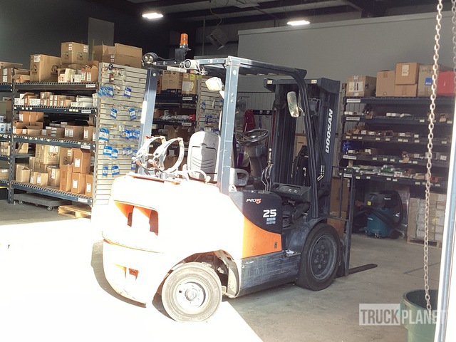 MONTACARGAS 2013 DOOSAN G25P5