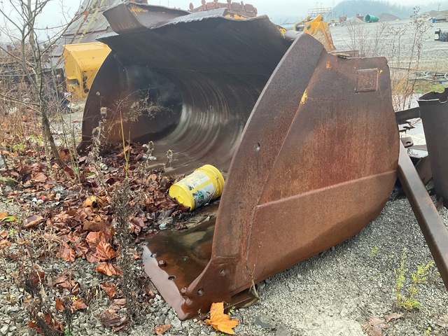 Cat 136 in General Purpose Wheel Loader Bucket - Fits Cat 960