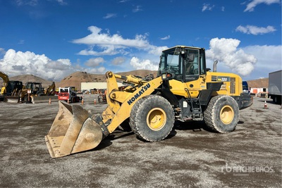 2015 Komatsu WA320-7 Wheel Loader