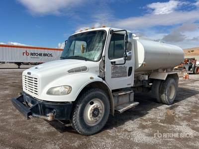 2007 Freightliner M2 106 2000 gal Water Truck