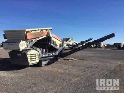 2021 Metso ST2.3 Tracked Incline Screen Plant