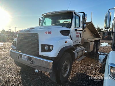 2017 Freightliner 114SD 6x4 Gravel Truck Divers - Camion