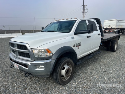 2017 Ram 5500 4x4 Crew Cab Platte vrachtwagen