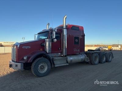 2009 Kenworth T800 8x6 Tri/A Sleeper Truck Tractor