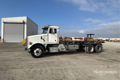 2002 Peterbilt 357 6x4 Roll-Off Truck