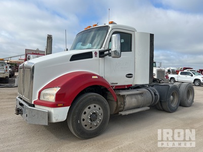 2017 Kenworth T880 6x4 Cabeza Tractora Cabina Corta