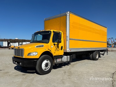 2018 Freightliner M2 106 4x2 Furgoneta caja cerrada