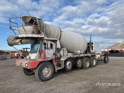1999 Oshkosh 12x6 Front Discharge Mixer vrachtwagen