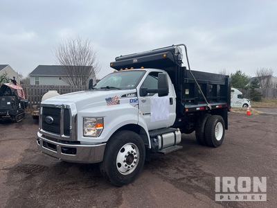 2019 Ford F-750 4x2 S/A Dump Truck