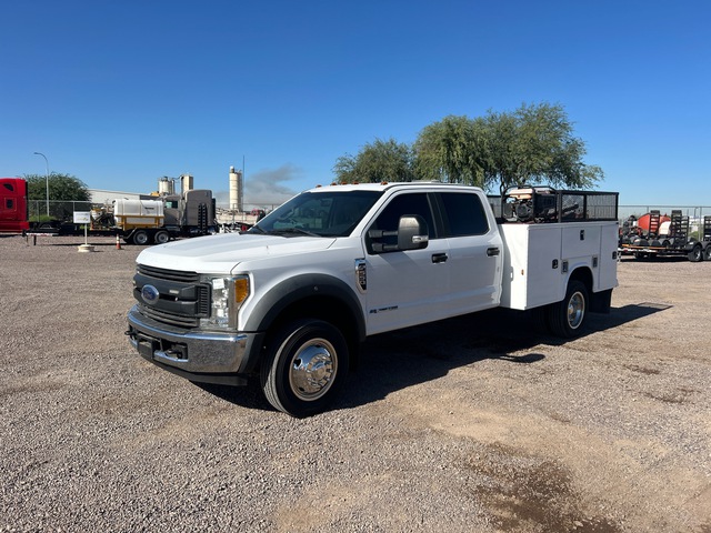 2017 Ford F-550 XL 4x2 Crew Cab Utility Truck 2017 Ford F-550 XL 4x2 Crew Cab Utility Truck