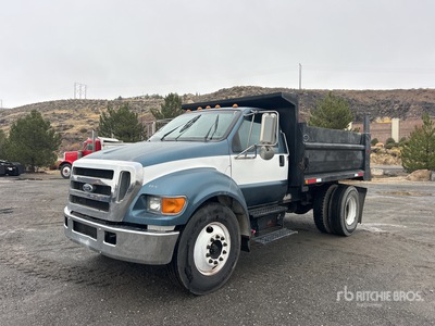 2005 Ford F-650 S/A Camión dumper