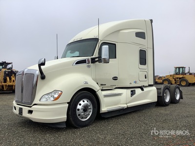 2021 Kenworth T680 6x4 Cabeza Tractora Cabina Dormitorio