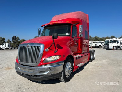 2010 International ProStar 6x2 Ciągnik siodłowy T/A z kabiną sypialną