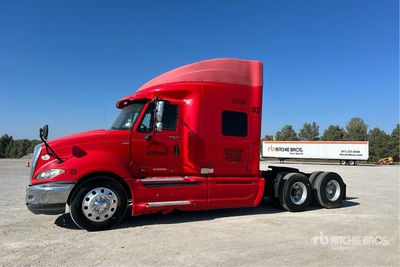 2010 International ProStar 6x2 Cabeza Tractora Cabina Dormitorio