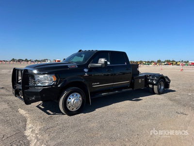 2024 Ram 5500 Limited 4x4 Crew Cab Camión transportador versátil