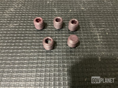 (351) Cummins S965E Machine Thread Plugs