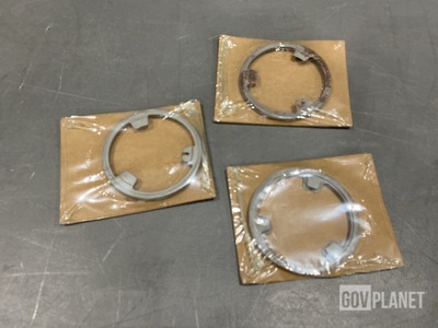 (12) Badger Truck Center 417 262 04 37 Transmission Synchronizers