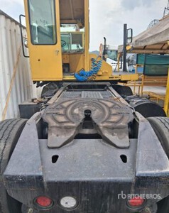 1997 Capacity 501997 Tractocamion de Terminal / Spotter Truck