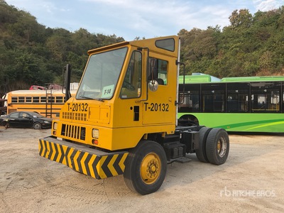 1997 Capacity 501997 4x2 Tractocamion de Terminal / Spotter Truck