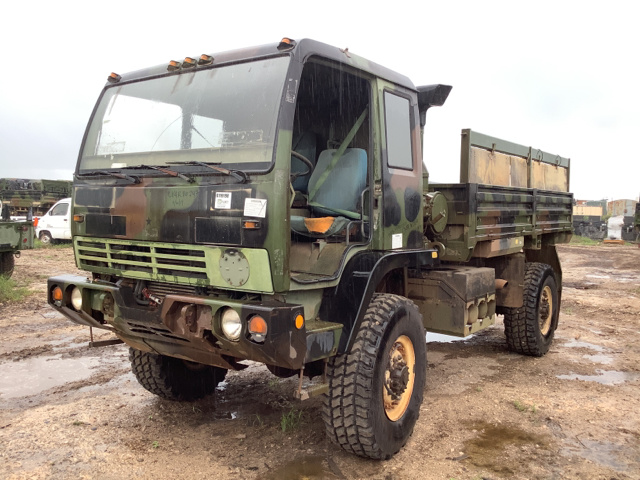 1998 Stewart & Stevenson M1078 LMTV 4x4 Cargo Truck