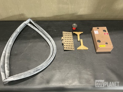 (1) Synchronizer Load Sharing Module, (12) Seals & Assorted Items