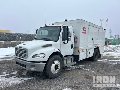 2007 Freightliner M2106 2000 L 4x2 Lube Truck