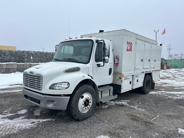 2007 Freightliner M2106 2000 L 4x2 Lube Truck 2007 Freightliner M2106 2000 L 4x2 Lube Truck