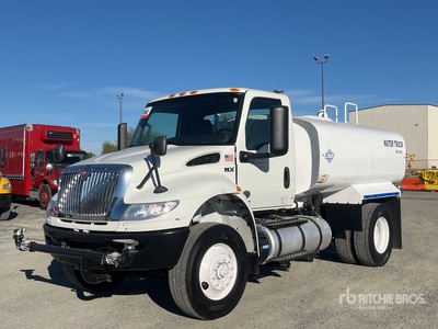 2023 International MV607 2000 gal 4x2 Water Truck