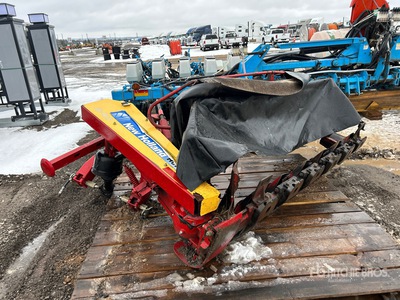 2017 New Holland H6740 8 ft Disc Mower