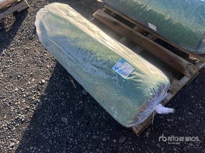 3 ft 3 in x 49 ft 2 in Artificial Grass Turf 造園機械 (Unused)