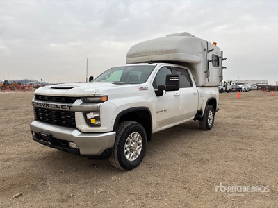 2023 Chevrolet Silverado 3500HD 4x4 Crew Cab Pickup