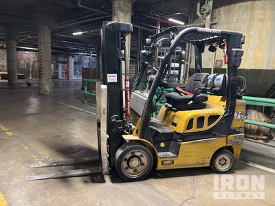 2016 Yale GLC060VXNDSE088 5750 lb Cushion Tire Forklift