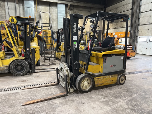 2005 Yale ERC040GHN48TF084 3650 lb Electric Forklift 2005 Yale ERC040GHN48TF084 3650 lb Electric Forklift