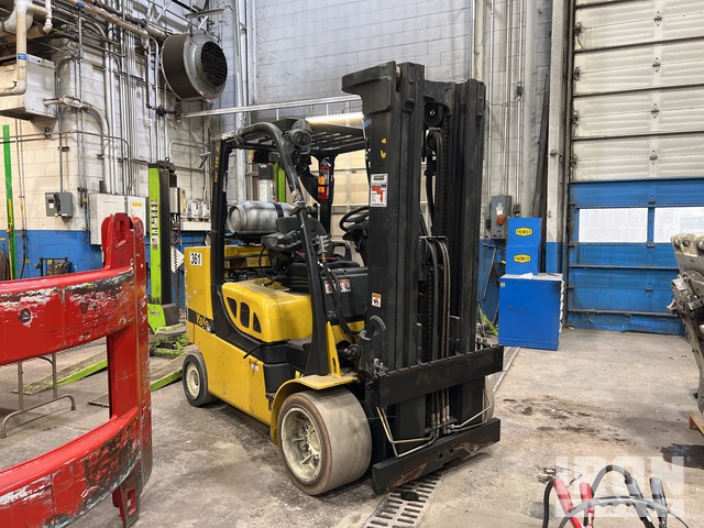 MONTACARGAS 2015 YALE GLC120VXNGSE092