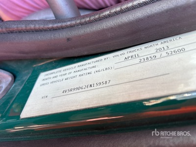 2014 Volvo VAH Camion transporteur de voitures