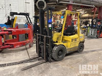 Hyster H60XM 6200 lb Pneumatic Tire Forklift