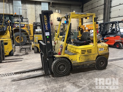 Hyster H60XM 6200 lb Forklift