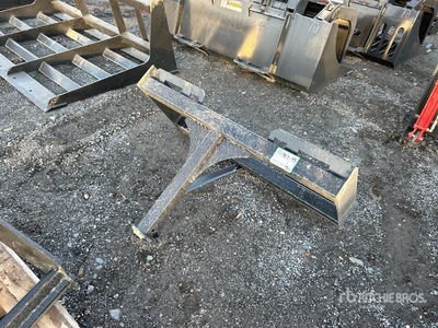 All-Star 2 in スキッドステアローダー用ヒッチレシーバー