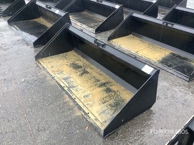 Mid-State 74 in Kompaktladerschaufel