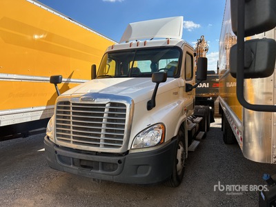 2015 Freightliner Cascadia 125 6x4 T/A Day Cab Truck Tractor (Inoperable)
