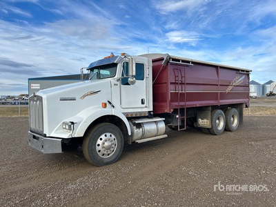 2012 Kenworth T800 6x4 Grain Truck
