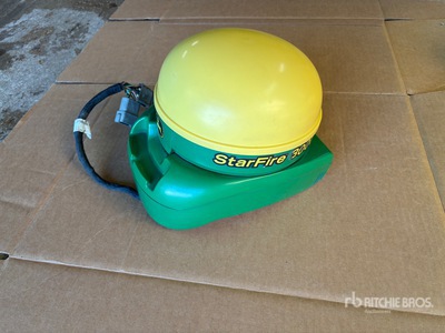 John Deere StarFire 3000 GNSS Receiver
