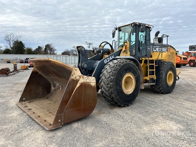 2013 John Deere 824K Wheel Loader
