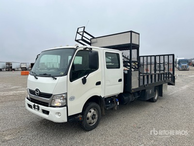 2017 Hino 155 4x2 Crew Cab Landscape Truck