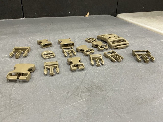 (1,000) Molle Buckle Sets