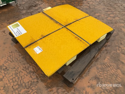 Quantity of (20) 3 ft x 4 ft (0.4 mm Thick) Yellow Diamond 鋼 (Unused)