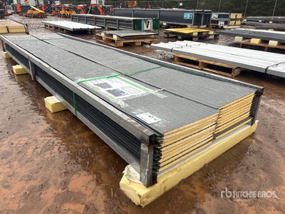 Quantity of (20) 11.8 ft x 15 in Grey Polyurethane Insulated Metal Wall Panels Materiale edile (Unused)
