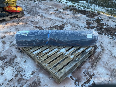 19.68 ft x 98.4 ft Black Outdoor Patio Fabric Screen Cover Sunscreen Net 造園機械 (Unused)